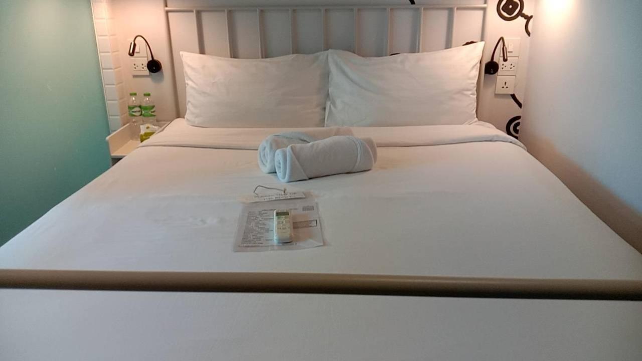 Bedspread Hostel (Adults Only) Bangkok Exterior foto